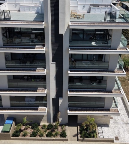 KAMARES PARK I
